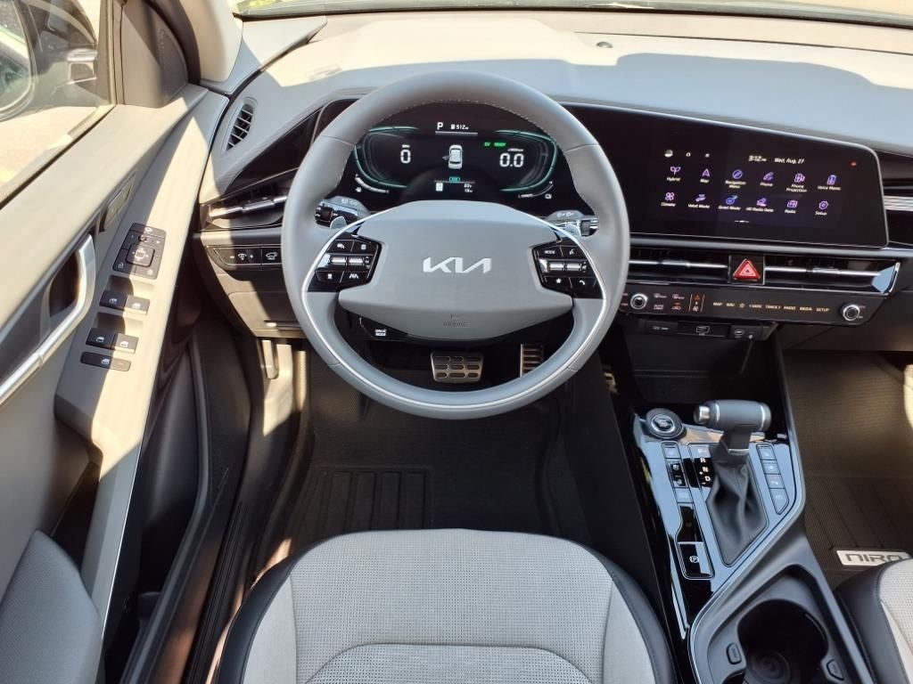 2025 Kia Niro SX Touring