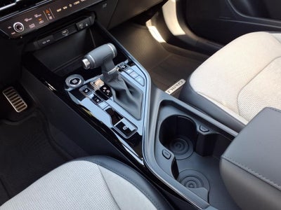 2025 Kia Niro SX Touring