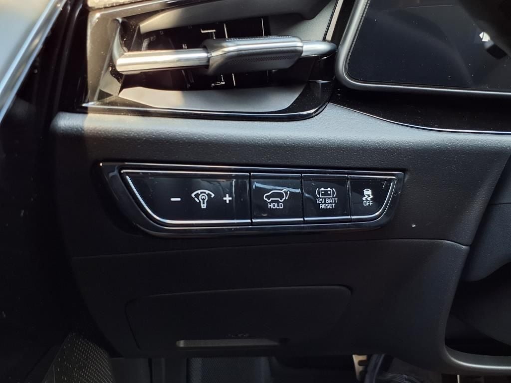 2025 Kia Niro SX Touring