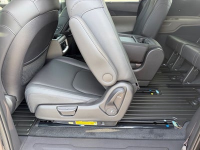 2027 Kia Carnival EX