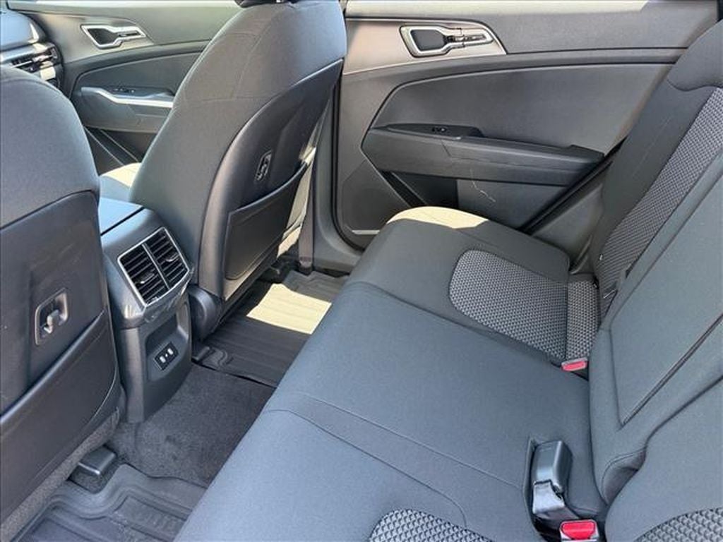 2027 Kia Sportage Hybrid S