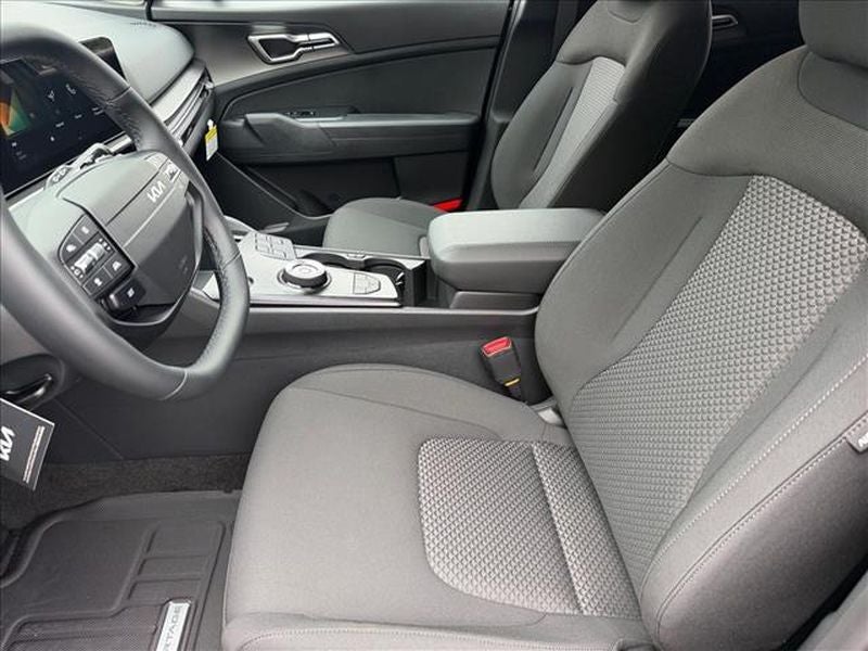 2027 Kia Sportage Hybrid LX