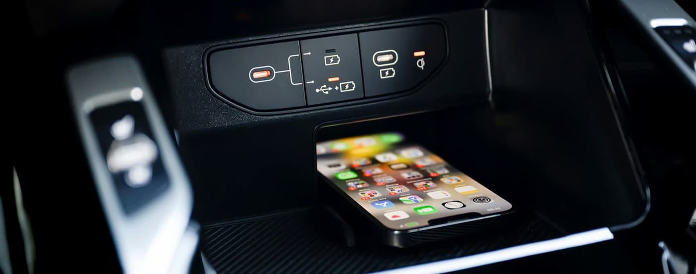 Cellphone charging in a 2026 Kia Sorento.